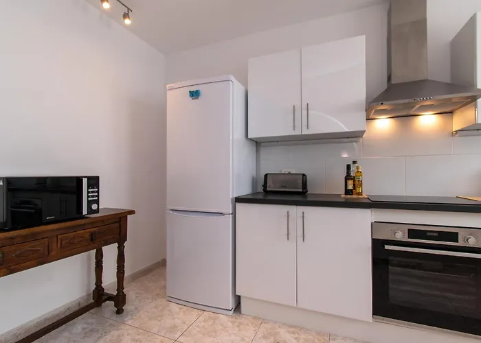 La Florida Tranquil 3 Bedroom Villa Arona