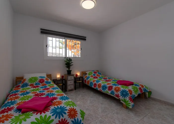 La Florida Tranquil 3 Bedroom *